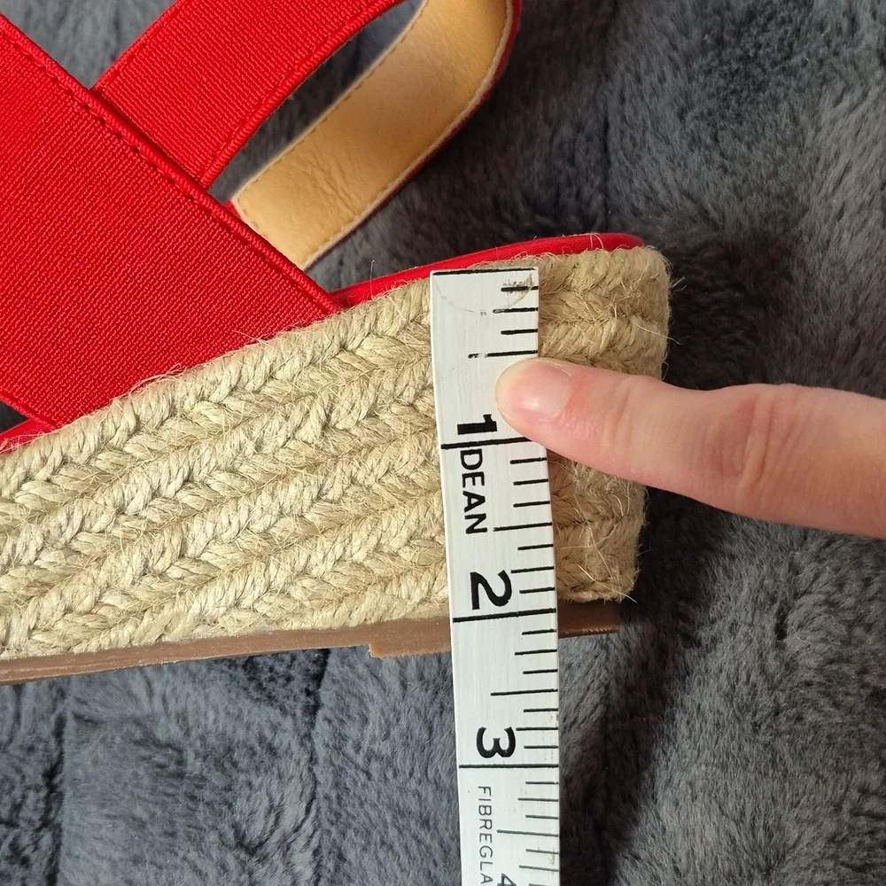 Taxi Lucy Red Wedge Size 38 Espadrilles with Jute Sole From Taxi, New With Tags - Picture 7 of 14